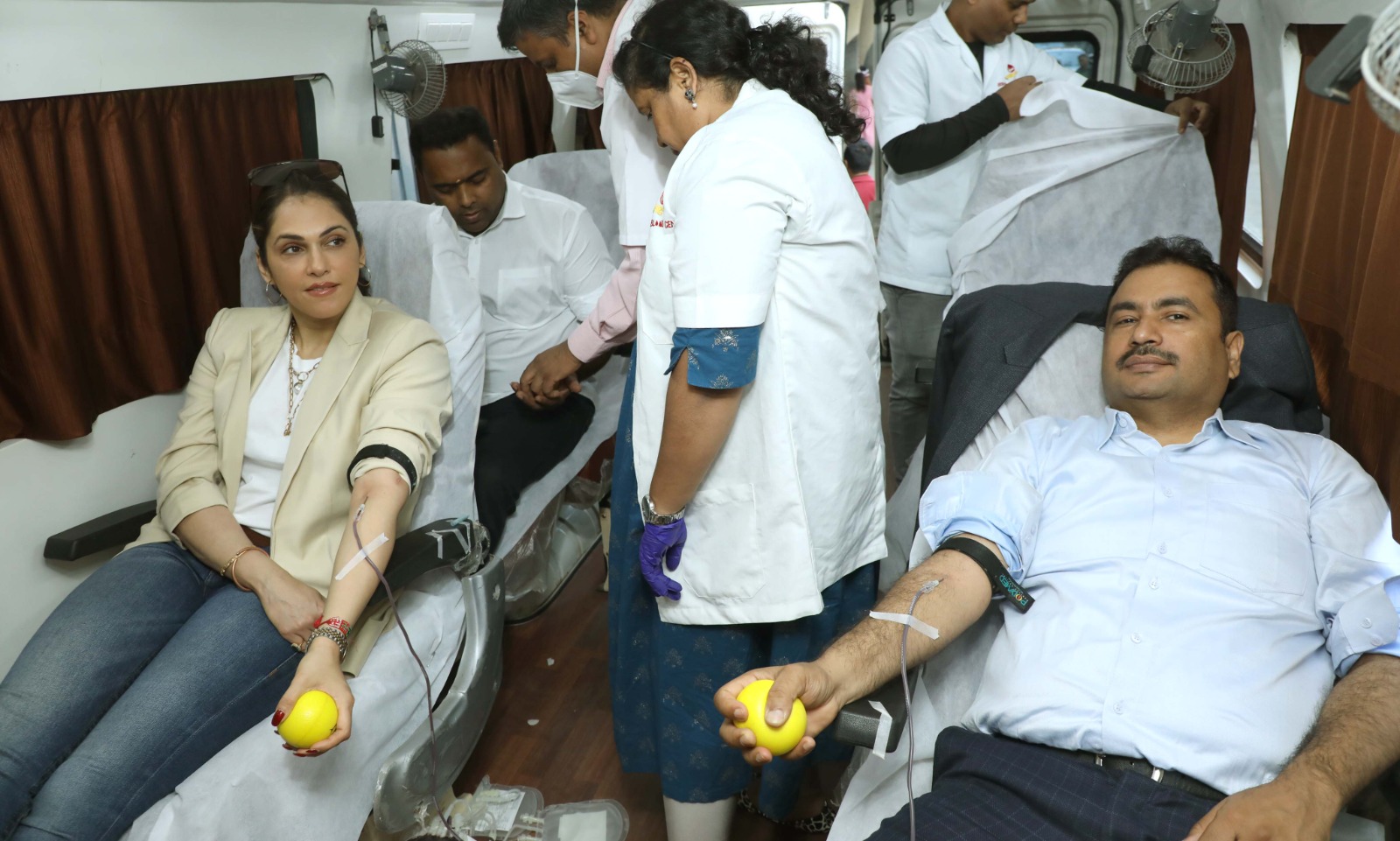 Isha Koppikar Donates Blood at Dr. Santosh Pandey's Blood Donation Camp
