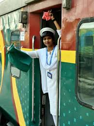 The Incredible Story of How Women Built the Mumbai-Pune Rail Line
