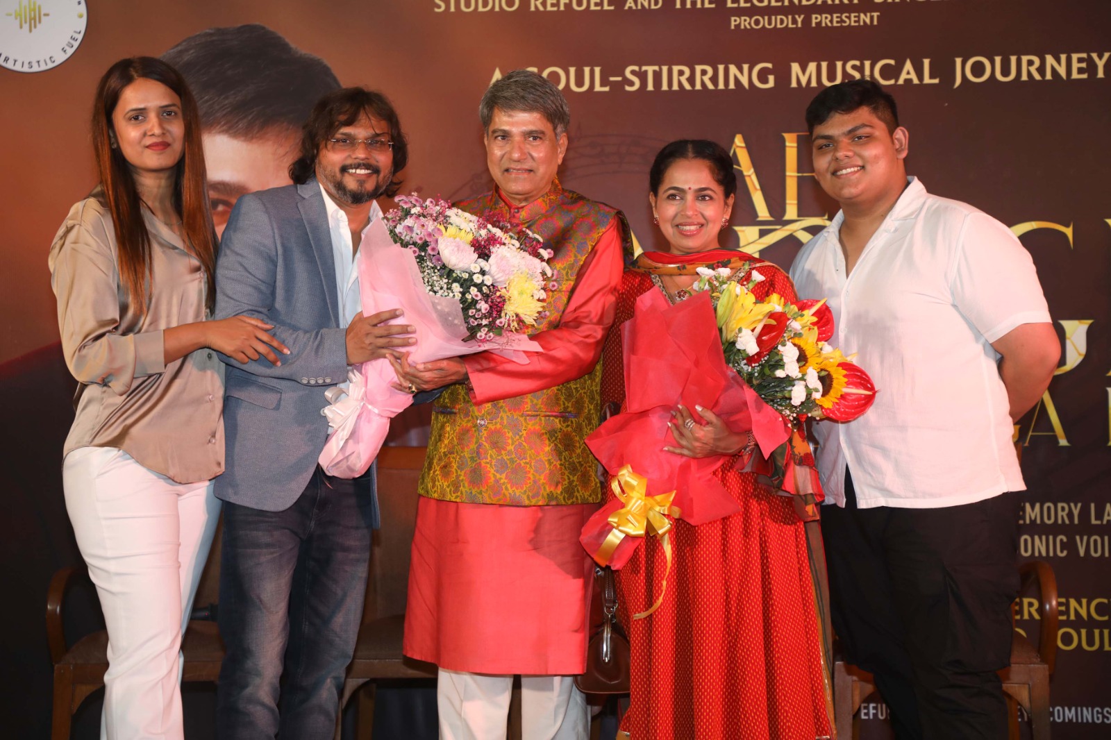 Legendary Singer Suresh Wadkar Launches Radio Program 