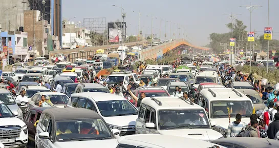 maha kumbh 2025 traffic update