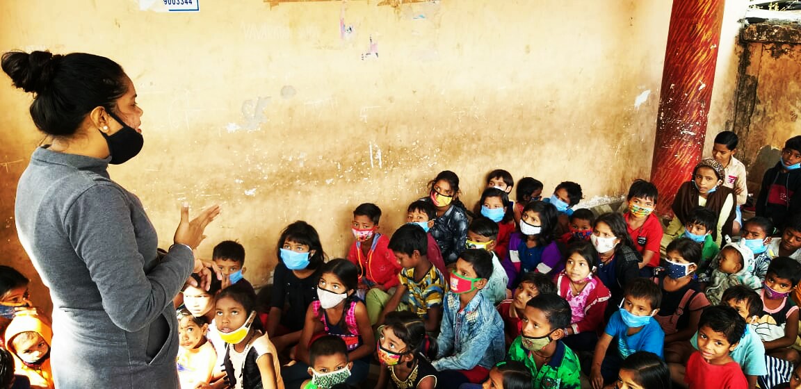 गणतंत्र दिवस पर संविधान के मूल कर्तव्यों के साथ 105 बच्चों ने लिया स्वच्छ भारत का संकल्प