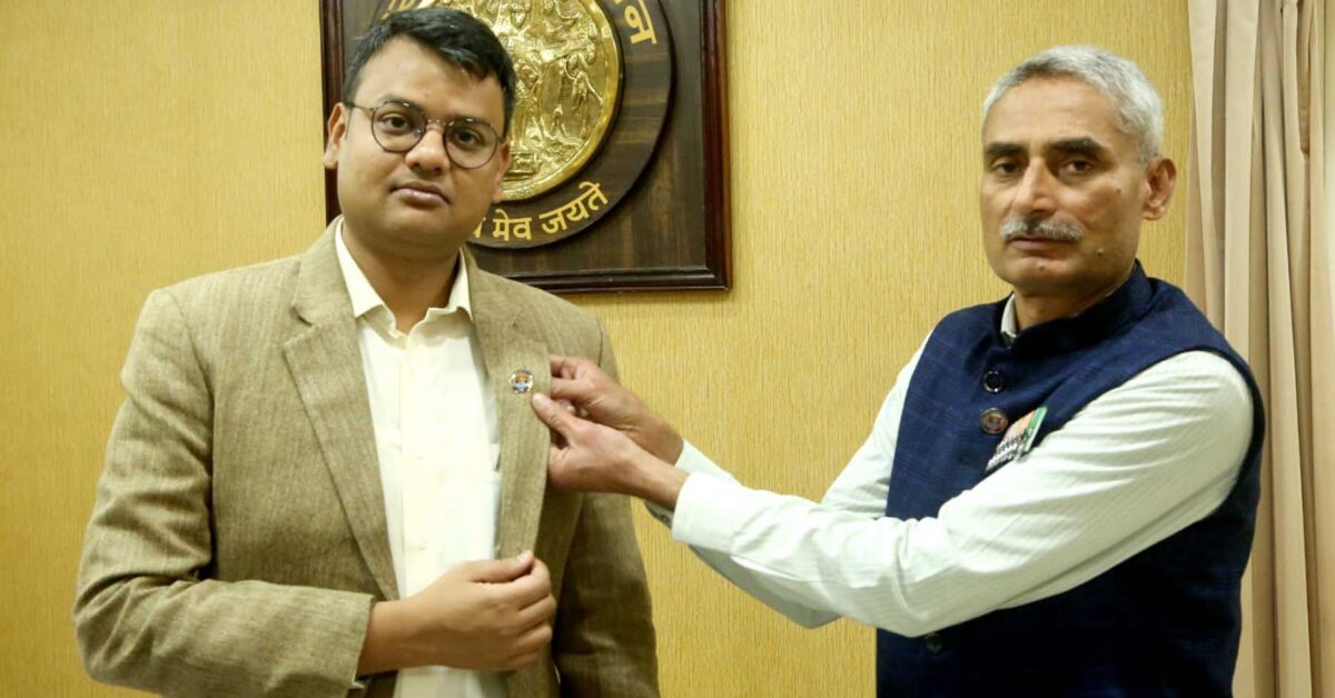 कलेक्टर अग्रवाल ने सशस्त्र सेना झंडा दिवस के उपलक्ष्य में समस्त सैनिकों एवं पूर्व सैनिकों दी शुभकामनाएँ ! 1 armed forces flag day