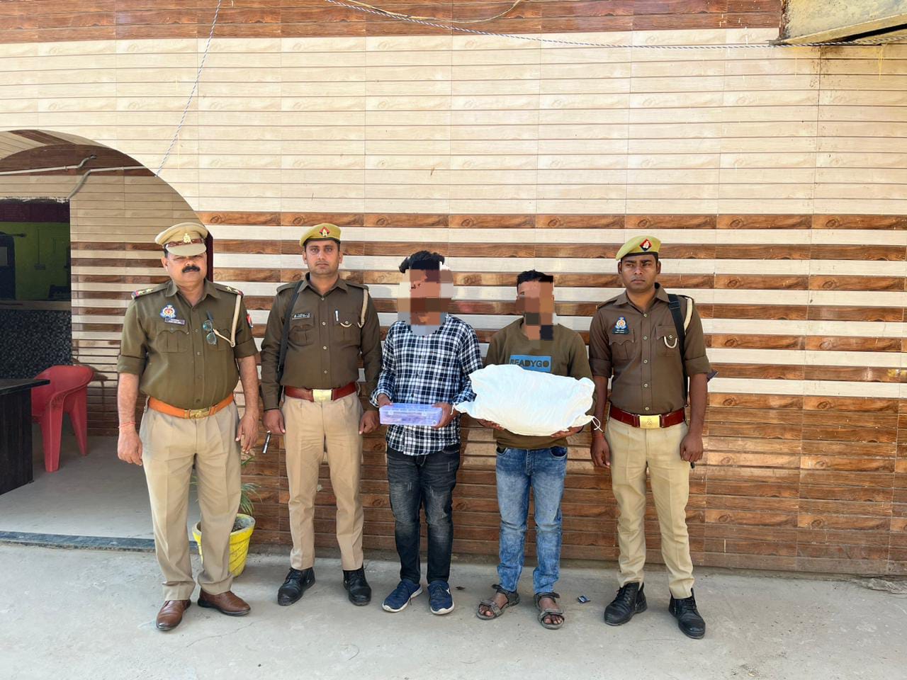 Ganja worth Rs 1.5 lakh and illegal pistol recovered