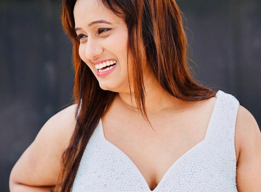 Hema Saini : अभिनेत्री हेमा सैनी ने फिल्म ‘खेल पासपोर्ट का’ से जीता दर्शकों का दिल 1 Hema Saini