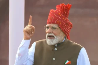 80वें स्वतंत्रता दिवस पर संबोधन के दौरान प्रधानमंत्री ने देश के पहले प्रधानमंत्री को भी दी श्रद्धांजलि