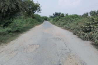 Roads gathering dust, disturbing pedestrians