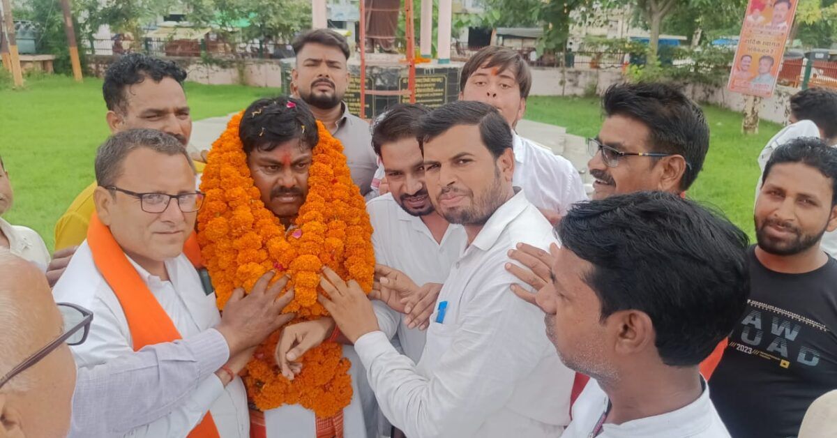 नव नियुक्त जिला अध्यक्ष का बांसी माधव पार्क पर किया गया भव्य स्वागत 1 नव नियुक्त जिला अध्यक्ष