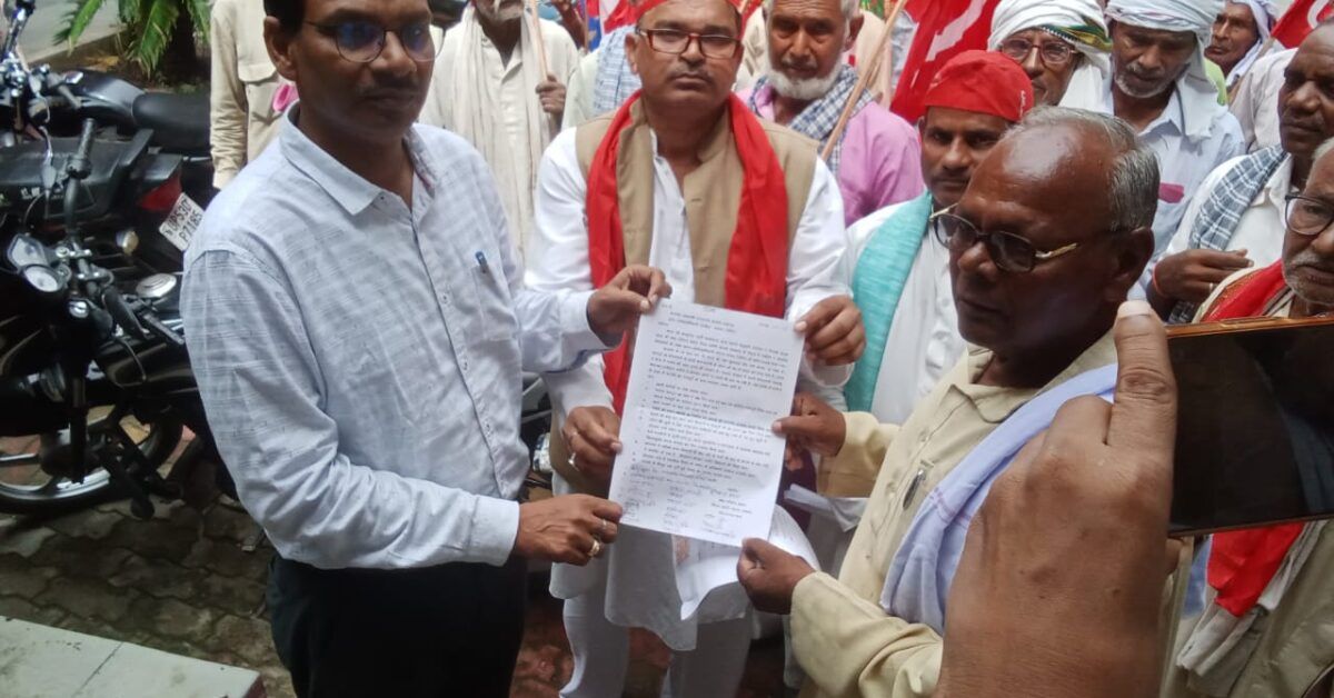 आजादी के 75 साल बाद भी देश खुशहाल नहीं - विनोद कुमार सिंह 1 आजादी