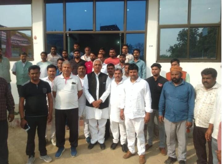 India alliance candidate Akhilesh Pratap Singh met people and asked for votes for alliance