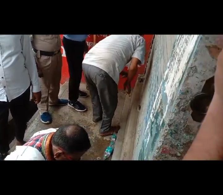 माननीय सर्वोच्च न्यायालय के आदेश पर बंगाली बर्मा की दुकानें की गई सील 1 Screenshot_2023-07-03-15-41-09-003_com.whatsapp