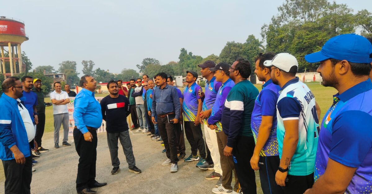 मतदाता जागरूकता कार्यक्रम स्वीप के तहत आयोजित हुआ क्रिकेट मैच 1 IMG-20231126-WA0188