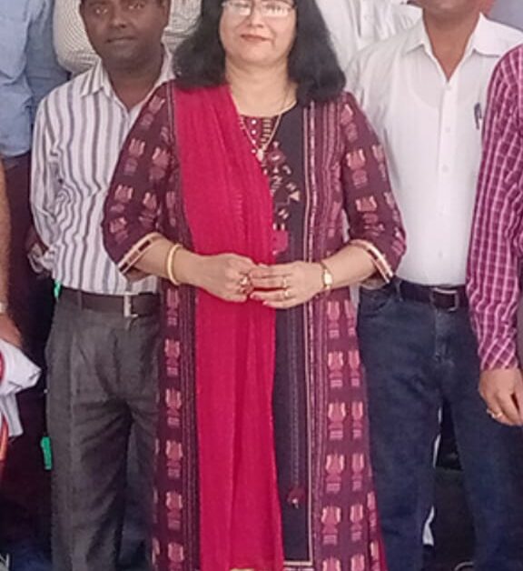 निरुपमा प्रताप बनी बरहज नगर पालिका की ईओ 1 Nirupama Pratap