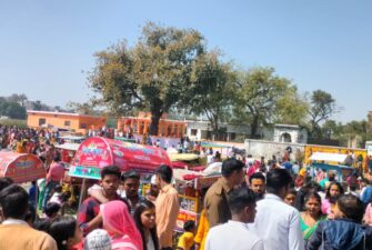 Crowd of devotees gathered in Neelkanth Temple Barhaj